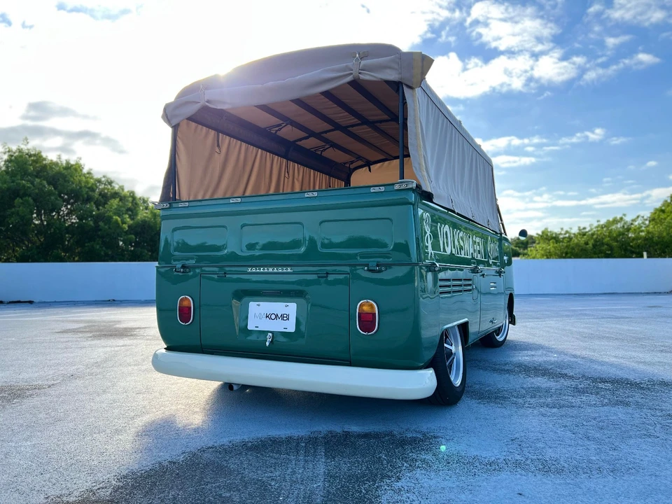 1974 Volkswagen Bay-Window Bus - Image 7 of 12