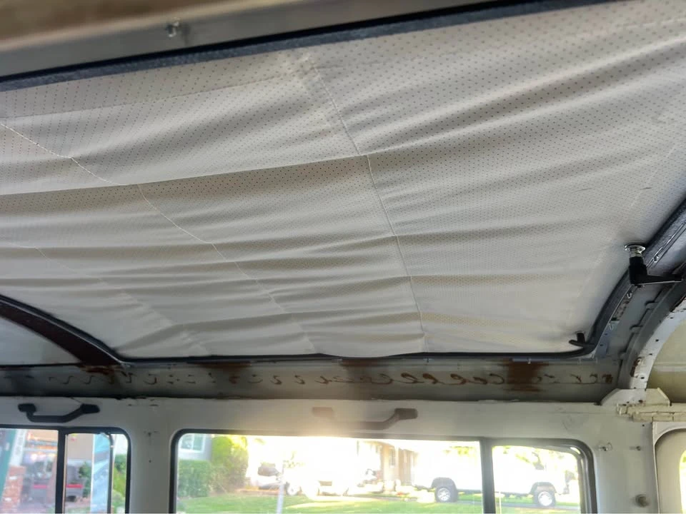 1974 Volkswagen EuroVan - Image 4 of 17