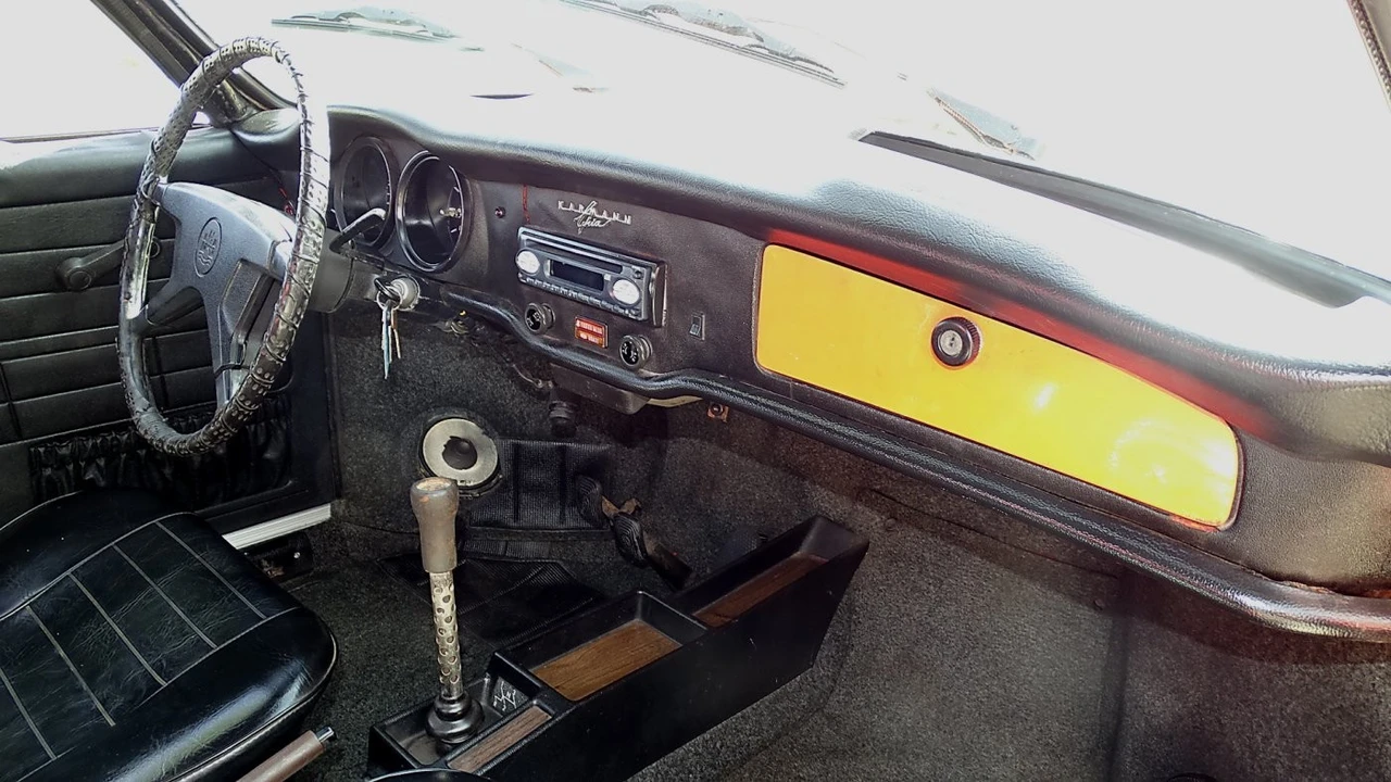 1974 Volkswagen Karmann Ghia Type 14 - Image 15 of 25