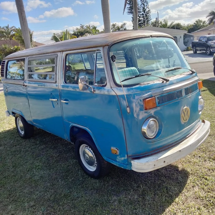 1974 Volkswagen Bay-Window Camper - Image 4 of 21