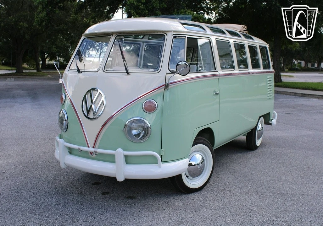 1974 Volkswagen Split-Window Bus - Image 11 of 12