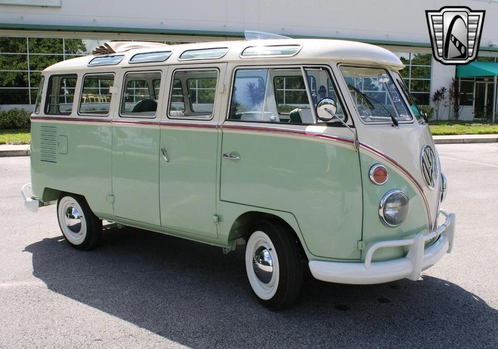 1974 Volkswagen Split-Window Bus - Image 10 of 21