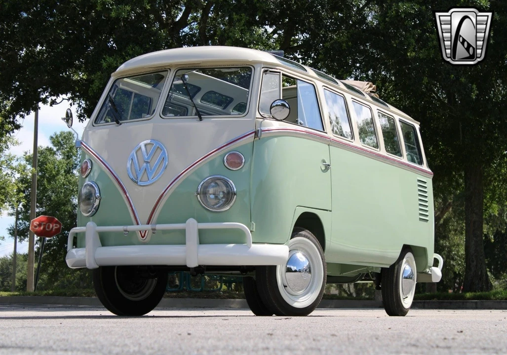 1974 Volkswagen Split-Window Bus - Image 3 of 21