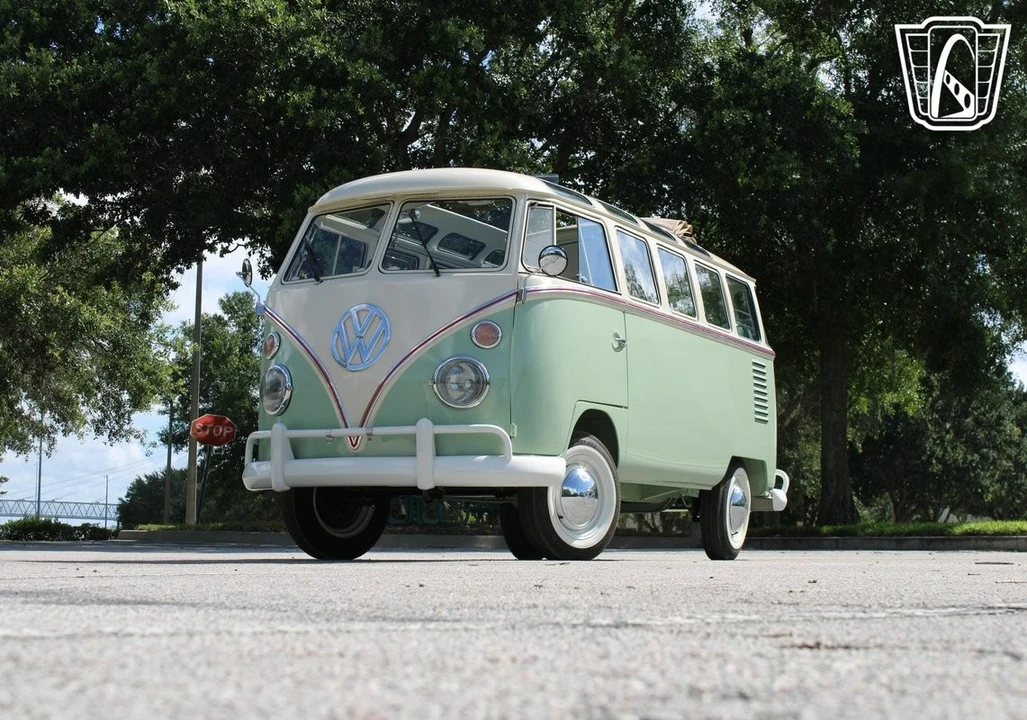 1974 Volkswagen Split-Window Bus - Image 3 of 12