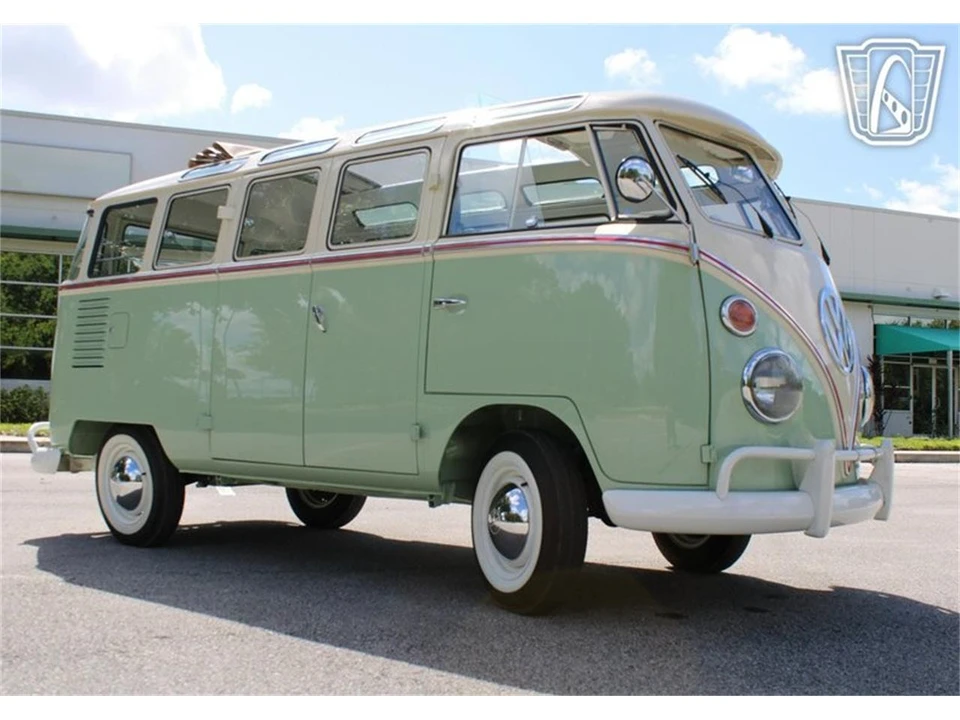 1974 Volkswagen Split-Window Bus - Image 21 of 31