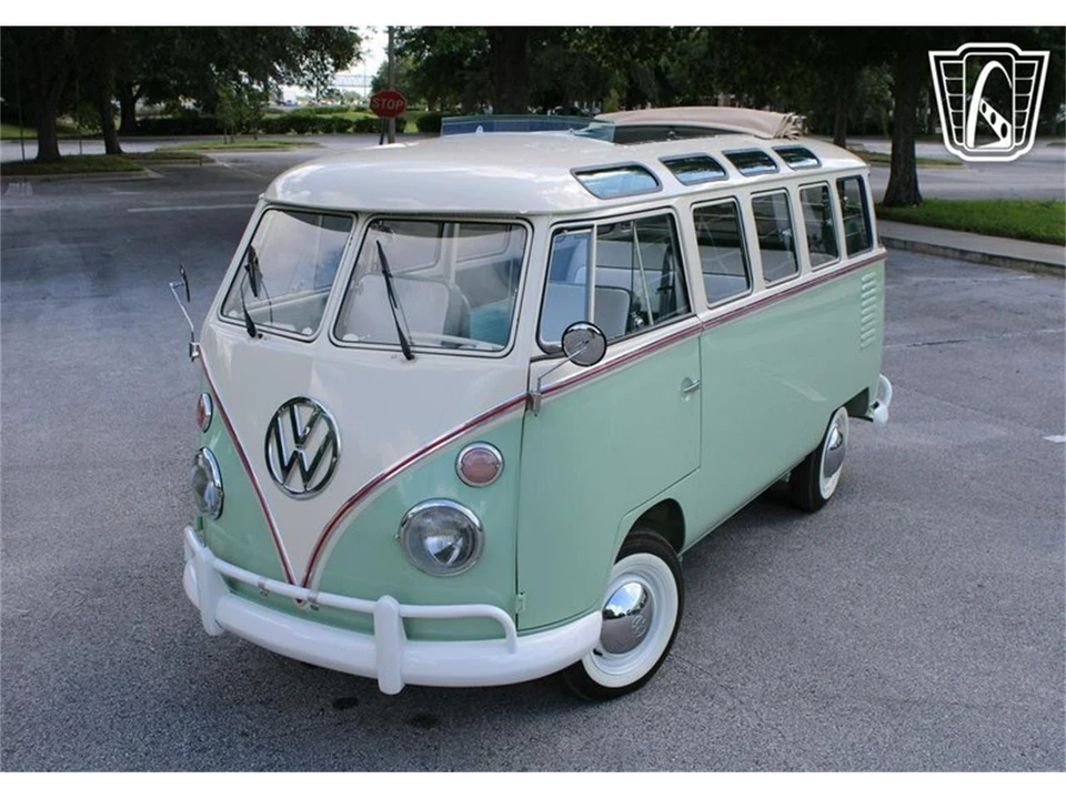 1974 Volkswagen Split-Window Bus - Image 11 of 31
