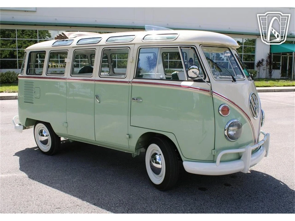 1974 Volkswagen Split-Window Bus - Image 22 of 31