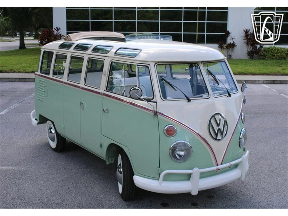 1974 Volkswagen Split-Window Bus - Image 8 of 31