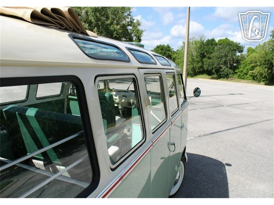1974 Volkswagen Split-Window Bus - Image 29 of 31