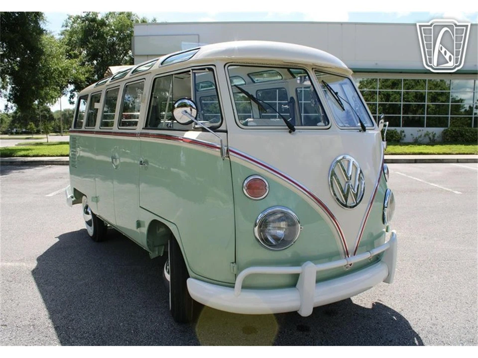 1974 Volkswagen Split-Window Bus - Image 24 of 31