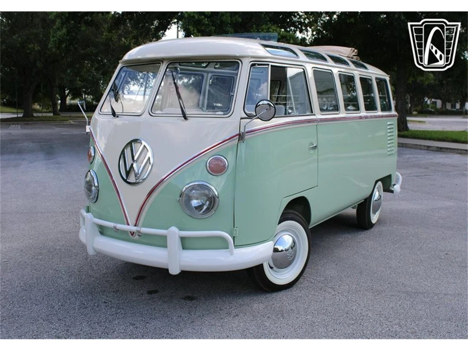 1974 Volkswagen Split-Window Bus - Image 10 of 31