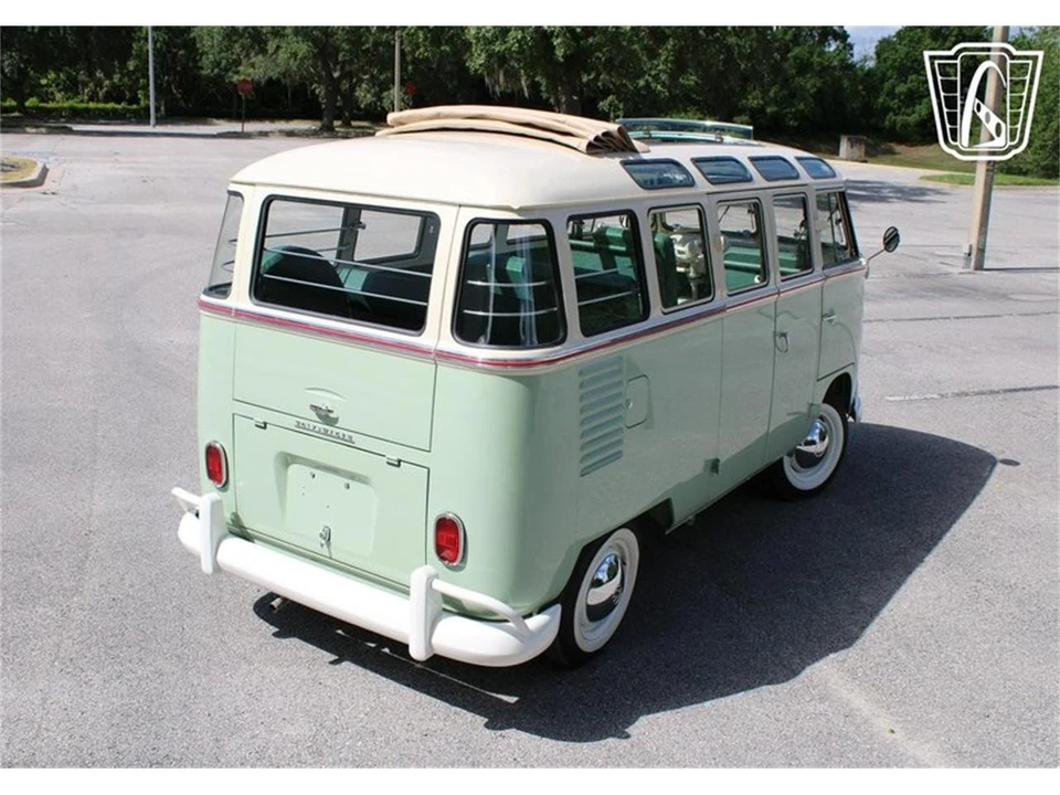 1974 Volkswagen Split-Window Bus - Image 20 of 31