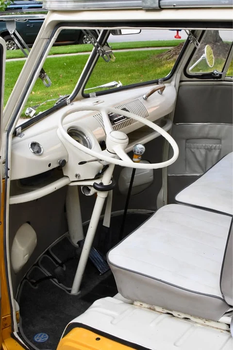 1974 Volkswagen Split-Window Bus - Image 13 of 20