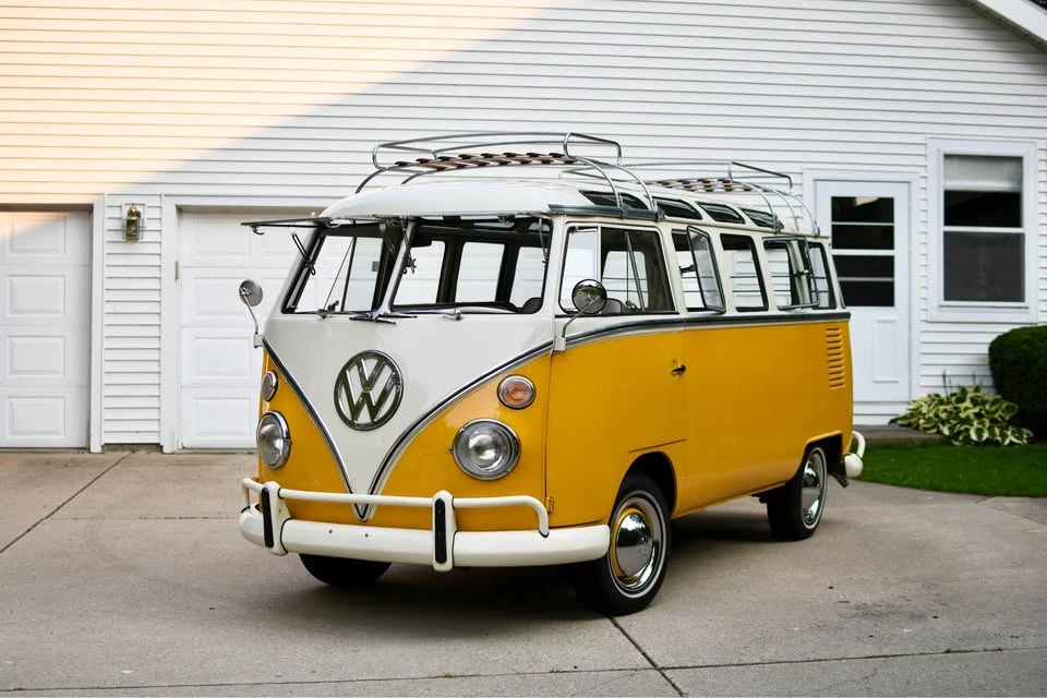 1974 Volkswagen Split-Window Bus - Image 10 of 20