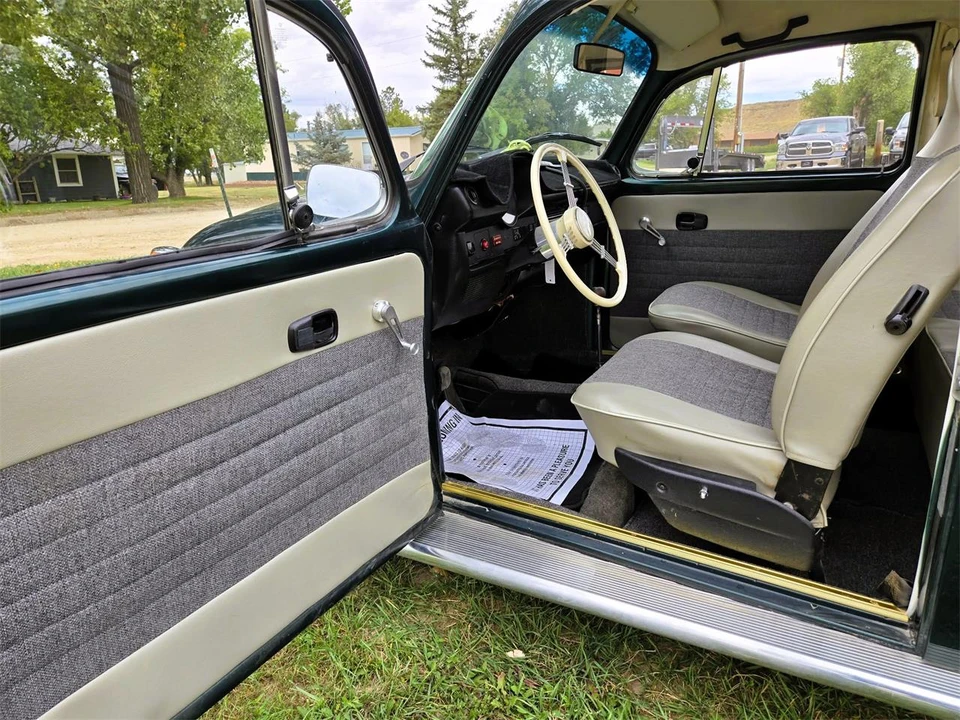 1974 Volkswagen Super Beetle - Image 7 of 15