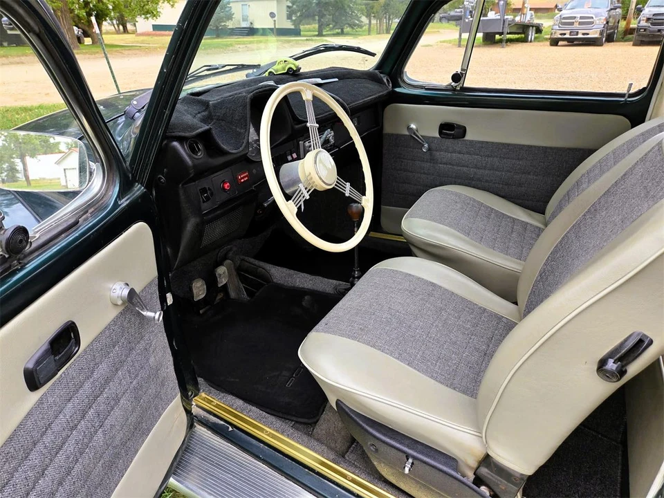 1974 Volkswagen Super Beetle - Image 8 of 15