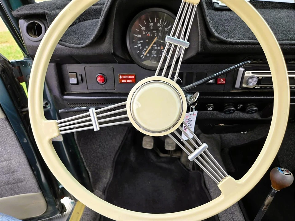 1974 Volkswagen Super Beetle - Image 9 of 15