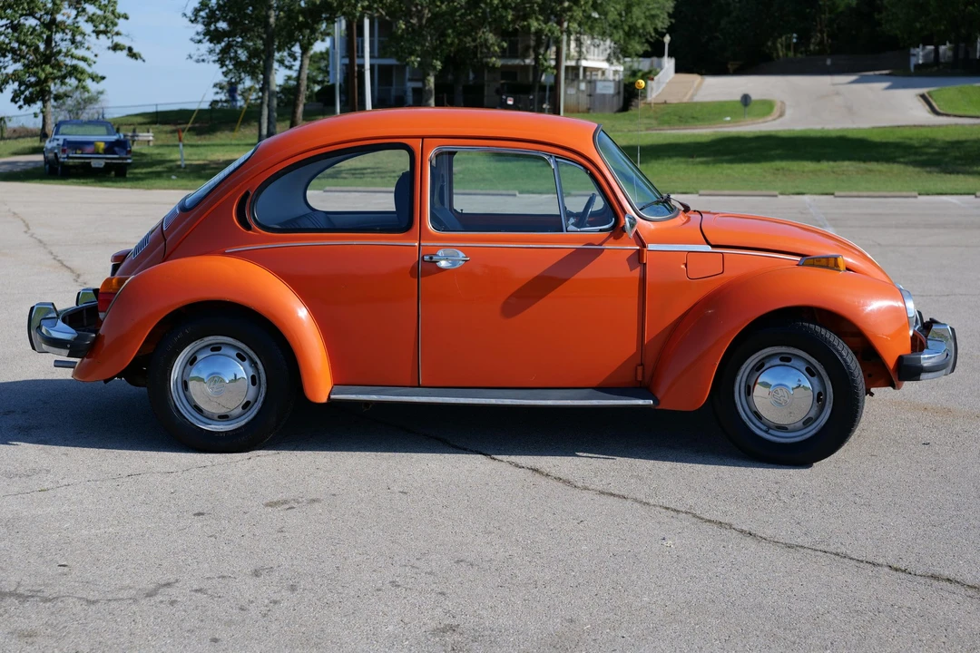 1974 Volkswagen Super Beetle - Image 11 of 31