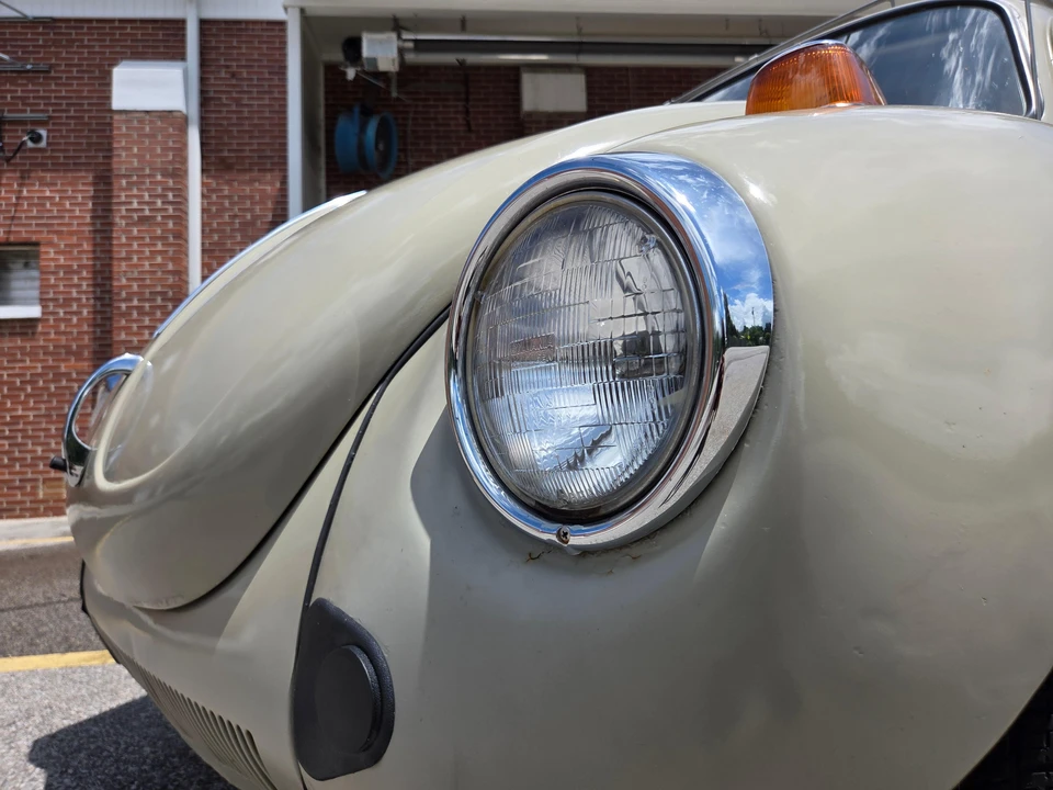 1974 Volkswagen Super Beetle - Image 11 of 31