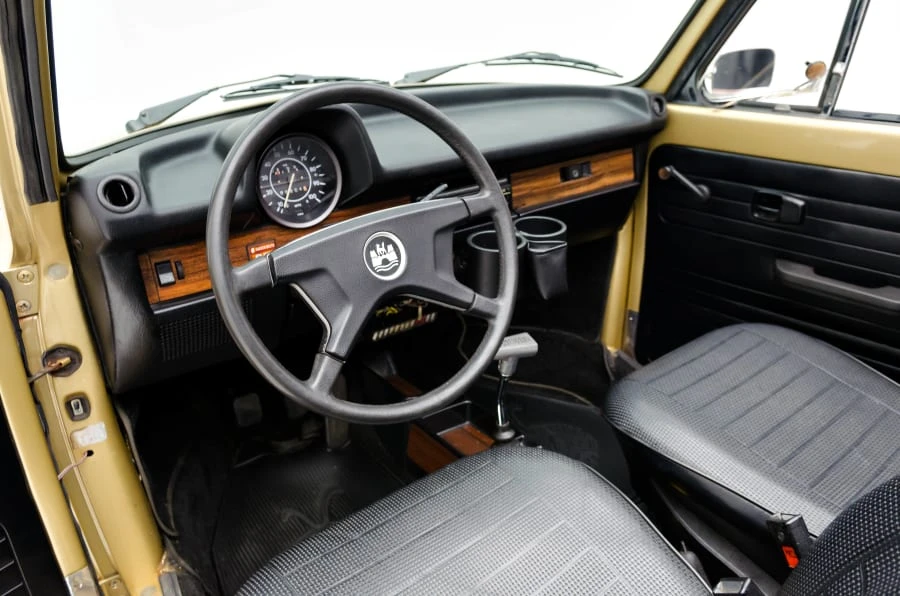 1974 Volkswagen Super Beetle - Image 4 of 11