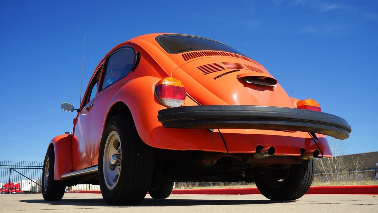 1974 Volkswagen Super Beetle - Image 12 of 21