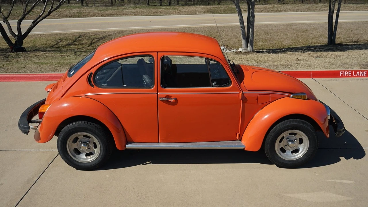 1974 Volkswagen Super Beetle - Image 19 of 21