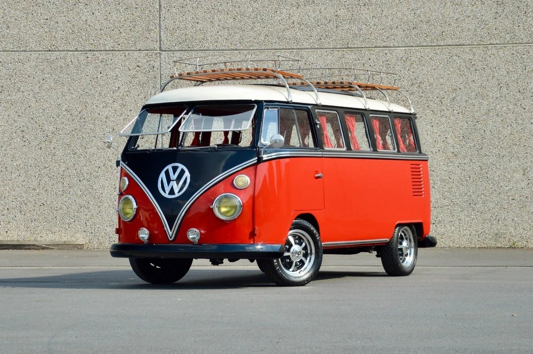 1974 Volkswagen Split-Window Bus - Image 3 of 30
