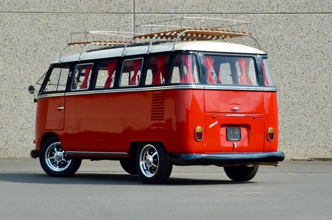 1974 Volkswagen Split-Window Bus - Image 5 of 31