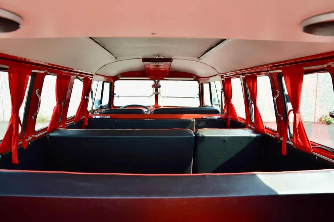 1974 Volkswagen Split-Window Bus - Image 30 of 31