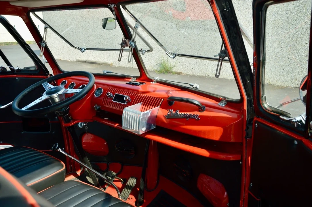 1974 Volkswagen Split-Window Bus - Image 22 of 31