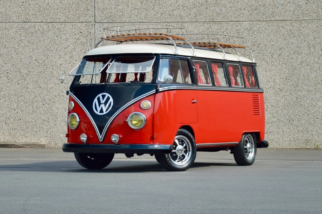 1974 Volkswagen Split-Window Bus - Image 17 of 31