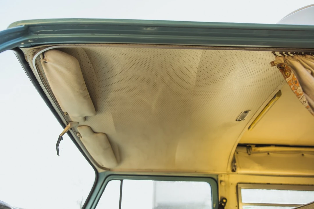 1974 Volkswagen Bay-Window Camper - Image 27 of 30
