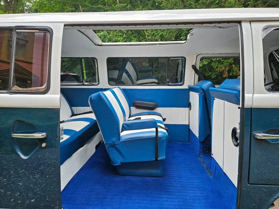 1974 Volkswagen Bay-Window Bus - Image 17 of 23