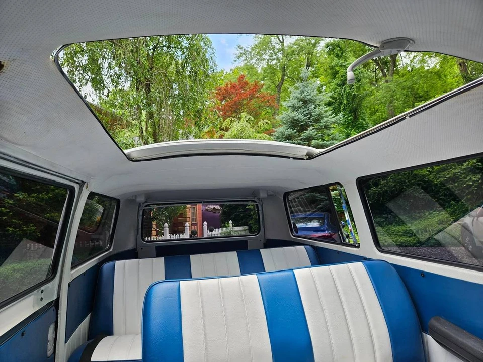1974 Volkswagen Bay-Window Bus - Image 14 of 23