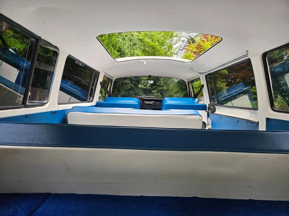 1974 Volkswagen Bay-Window Bus - Image 13 of 23