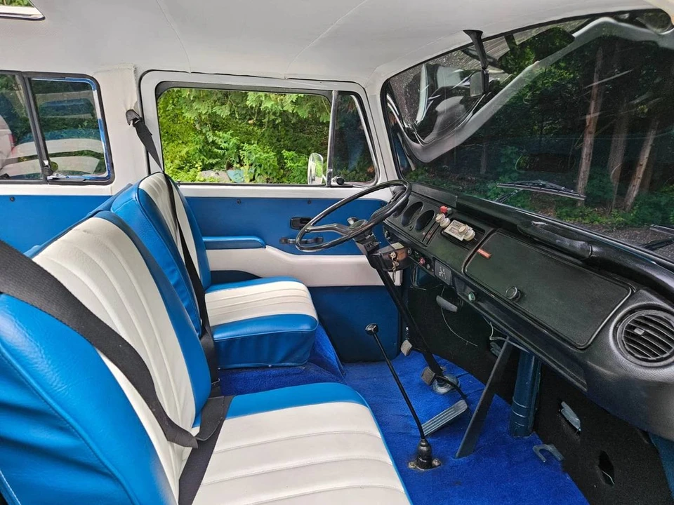 1974 Volkswagen Bay-Window Bus - Image 15 of 23