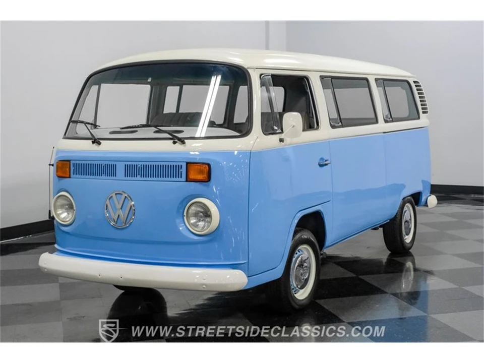 1974 Volkswagen Bay-Window Bus - Image 18 of 31