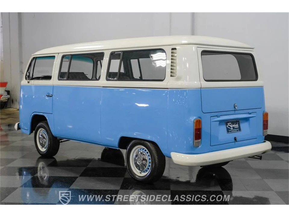 1974 Volkswagen Bay-Window Bus - Image 8 of 31