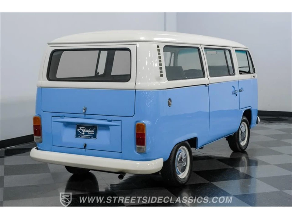 1974 Volkswagen Bay-Window Bus - Image 24 of 31