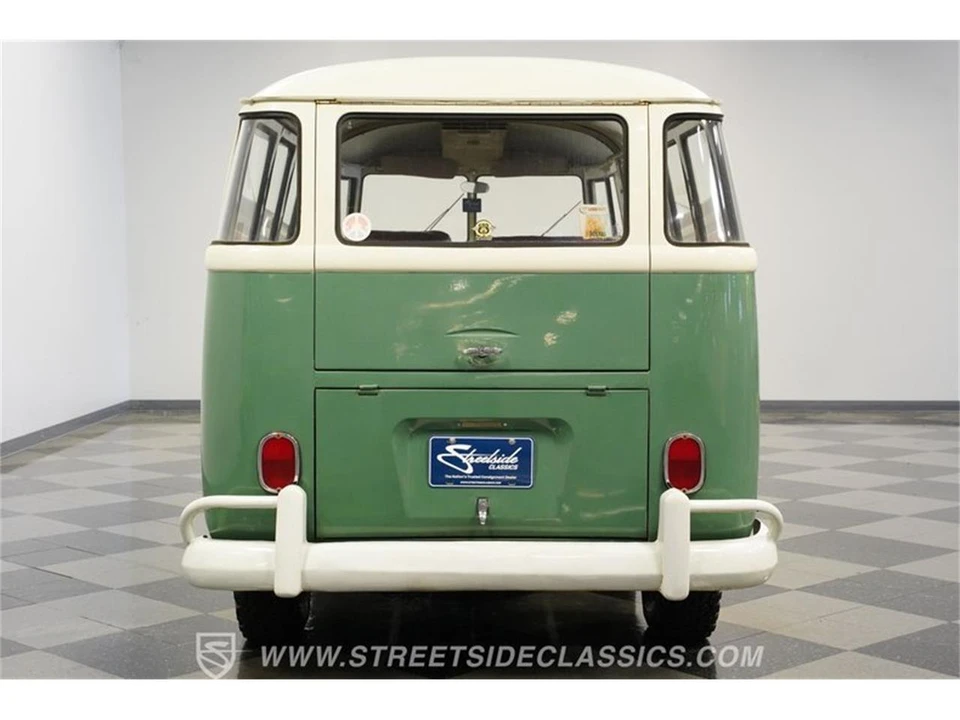 1974 Volkswagen Bay-Window Bus - Image 8 of 31