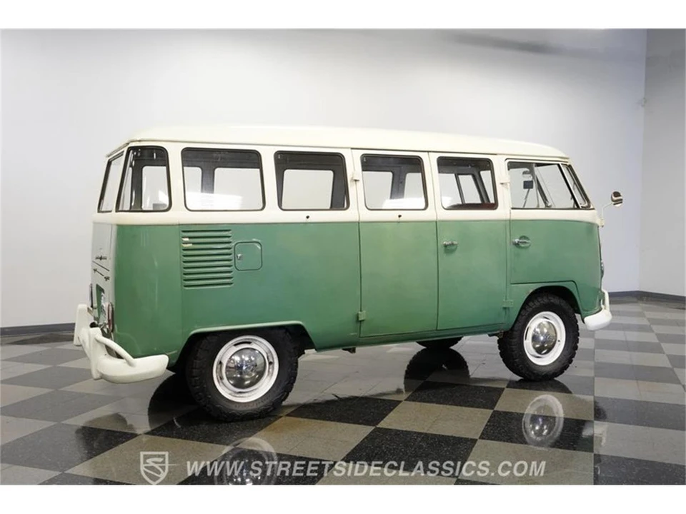 1974 Volkswagen Bay-Window Bus - Image 11 of 31