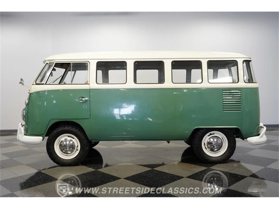 1974 Volkswagen Bay-Window Bus - Image 5 of 31