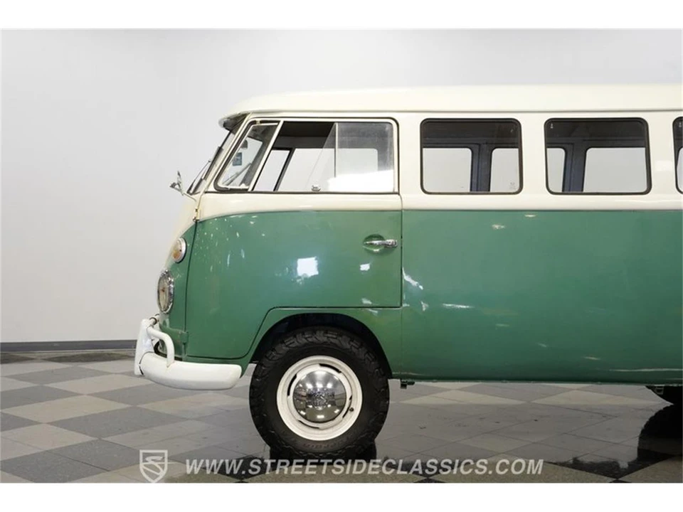 1974 Volkswagen Bay-Window Bus - Image 21 of 31