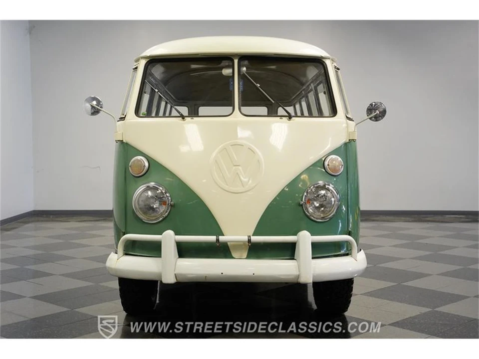 1974 Volkswagen Bay-Window Bus - Image 15 of 31