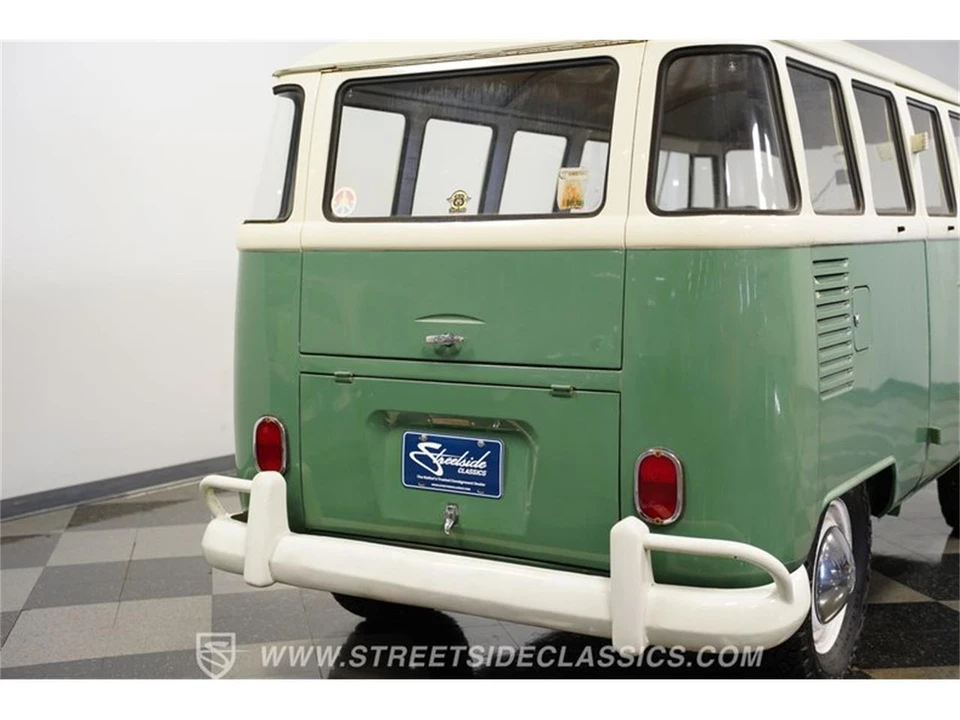1974 Volkswagen Bay-Window Bus - Image 24 of 31