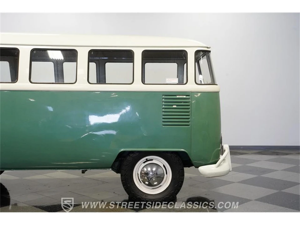 1974 Volkswagen Bay-Window Bus - Image 22 of 31