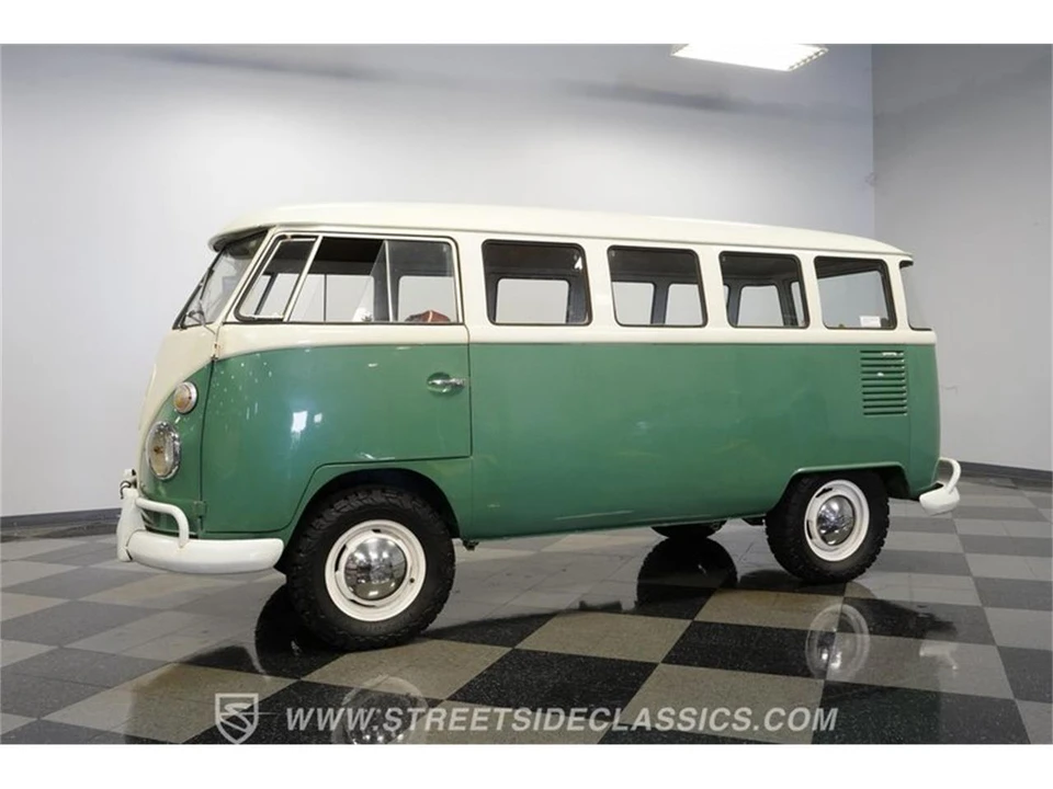 1974 Volkswagen Bay-Window Bus - Image 4 of 31