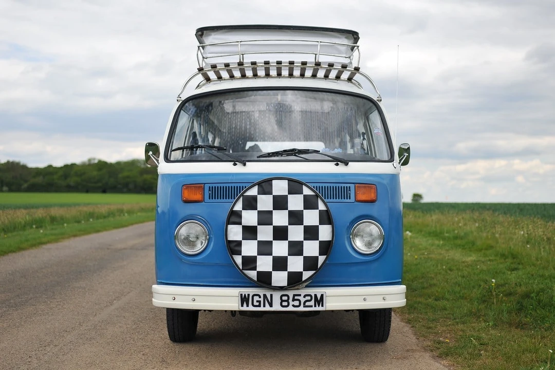 1973 Volkswagen Bay-Window Camper - Image 2 of 30