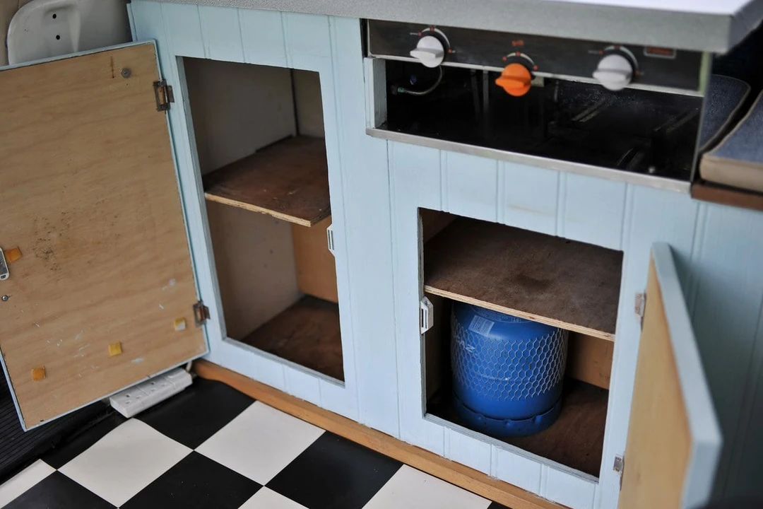 1973 Volkswagen Bay-Window Camper - Image 10 of 30