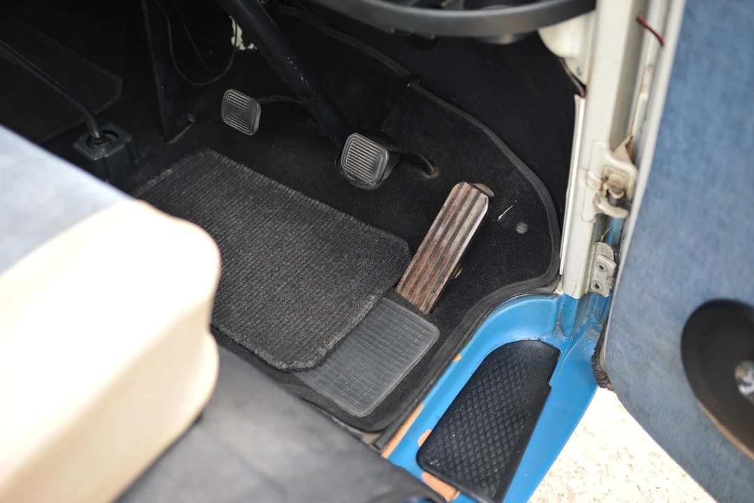1973 Volkswagen Bay-Window Camper - Image 22 of 30